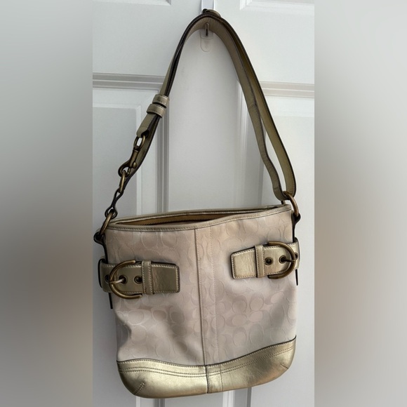 Vintage Coach | Cream & Gold Signature Bag | Classic Style - Picture 1 of 6